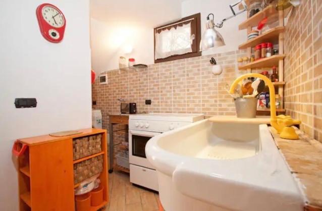 Case Vacanza Cipriano Spacious Apartment And Cosy Studio Monolocale Torretta  Luaran gambar
