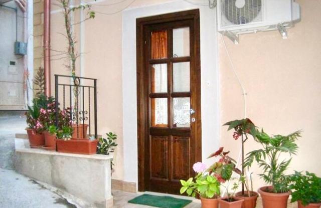 Case Vacanza Cipriano Spacious Apartment And Cosy Studio Monolocale Torretta  Luaran gambar