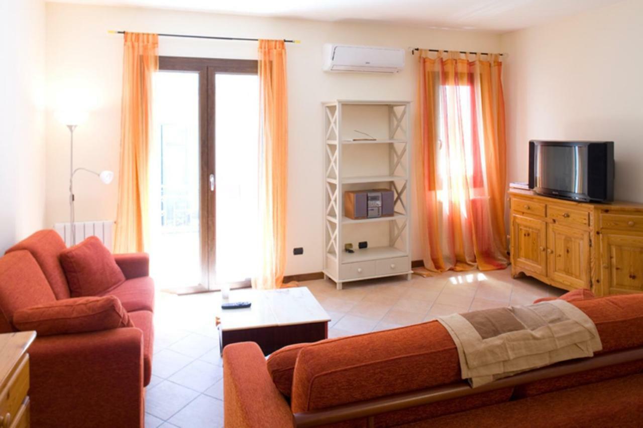 Case Vacanza Cipriano Spacious Apartment And Cosy Studio Monolocale Torretta  Luaran gambar